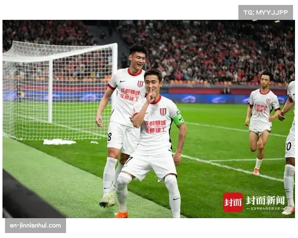 川渝德比3-3荡气回肠 重庆铜梁龙让二追三蓉城补时绝平 川渝德比3-3荡气回肠 重庆铜梁龙让二追三蓉城补时绝平